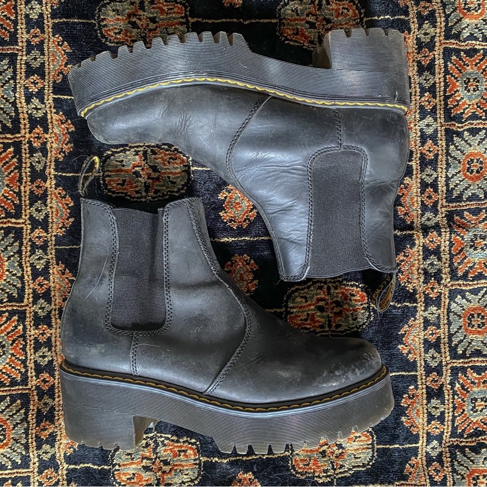 DOC MARTENS ROMETTY BOOTS SZ 8
